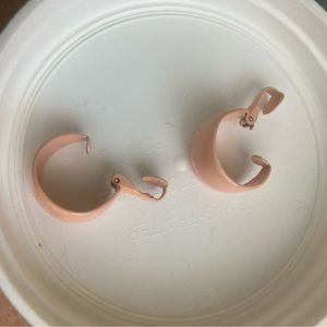Peach metal hoop clip earrings